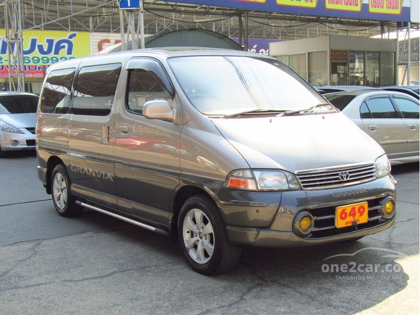 Toyota granvia 1999