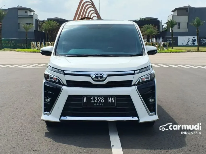 2019 Toyota Voxy MPV