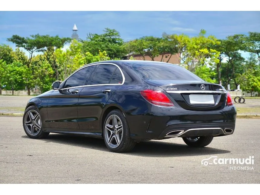 2019 Mercedes-Benz C300 AMG Line Sedan