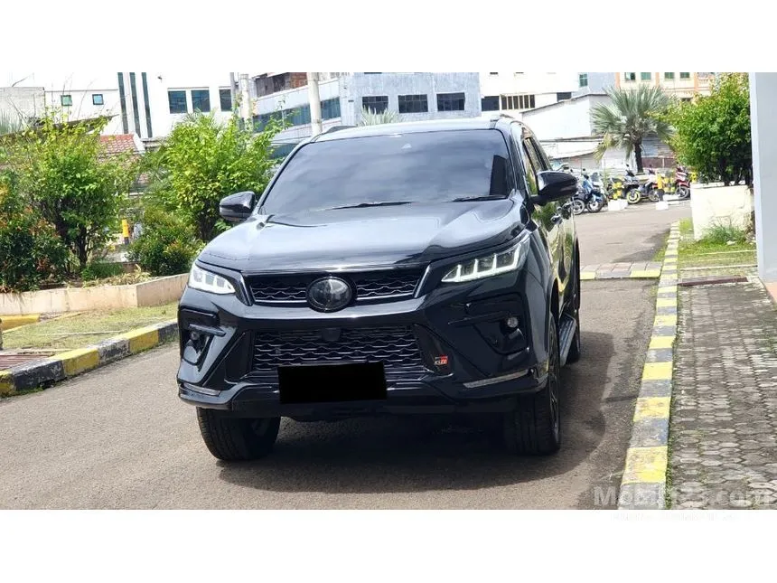 2025 Toyota Fortuner VRZ 4x4 SUV