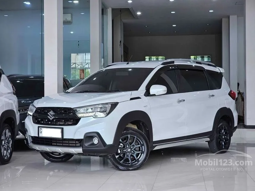 2025 Suzuki XL7 Beta Hybrid SUV