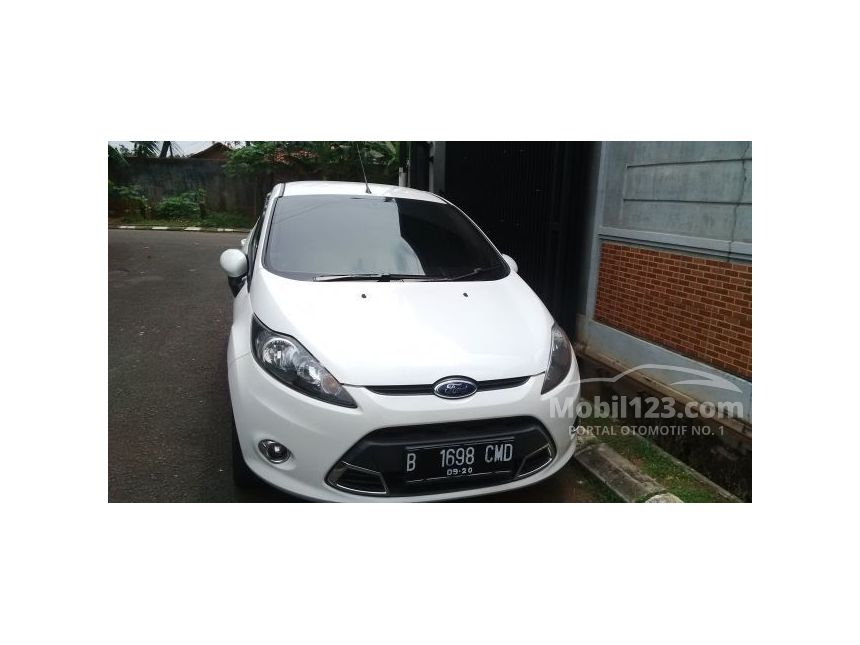 Jual Mobil Ford Fiesta 2012 Sport 1.6 di Banten Automatic 