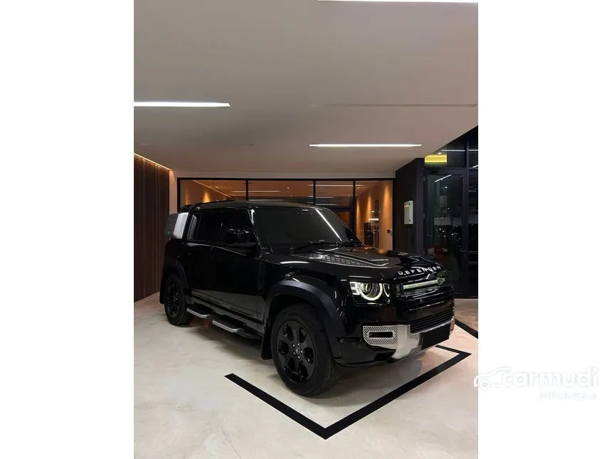 2023 Land Rover Defender 110 P300 SE SUV