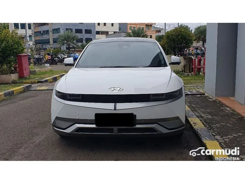2023 Hyundai IONIQ 5 Signature Standard Range SUV