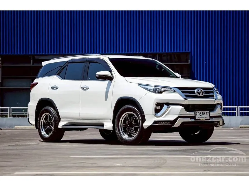 2018 Toyota FORTUNER V SUV