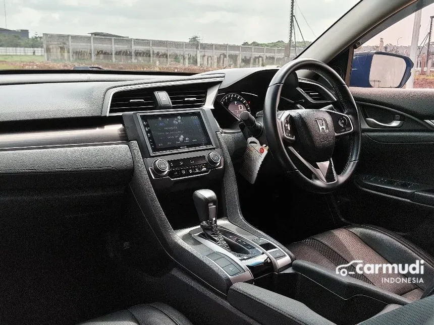 2019 Honda Civic ES Sedan