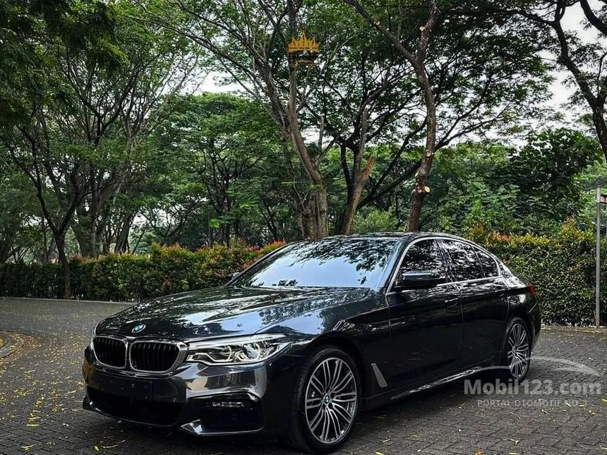 Jual Mobil BMW 530i 2019 M Sport 2.0 di Banten Automatic Sedan Hitam Rp 625.000.000
