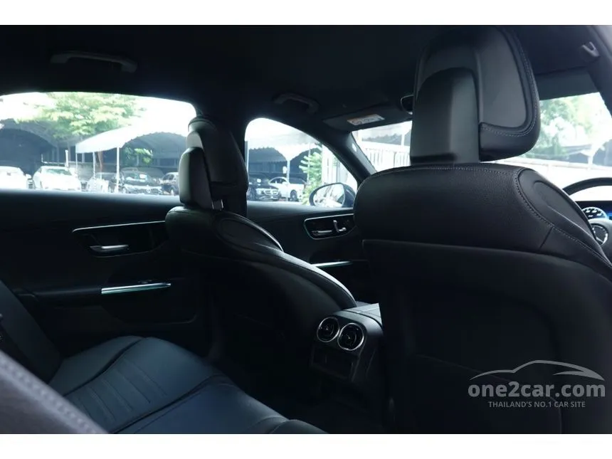 2025 Mercedes-Benz C220 d AMG Line Sedan
