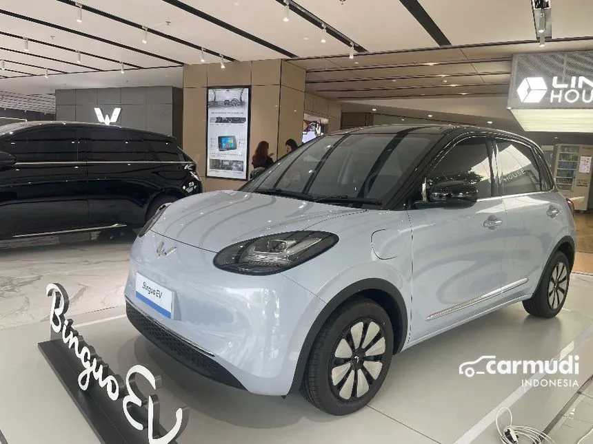 2024 Wuling Cloud EV EV Hatchback