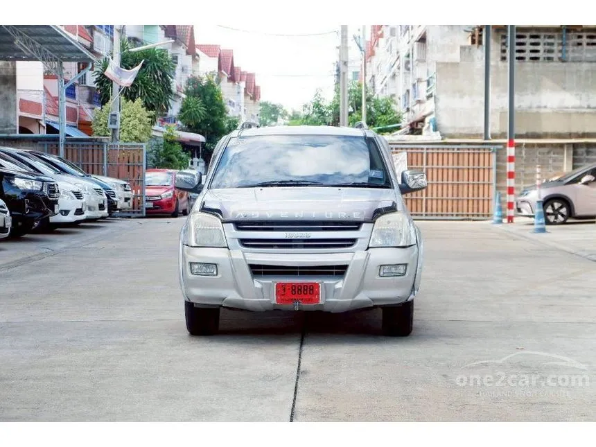 2004 Isuzu Adventure Master Wagon