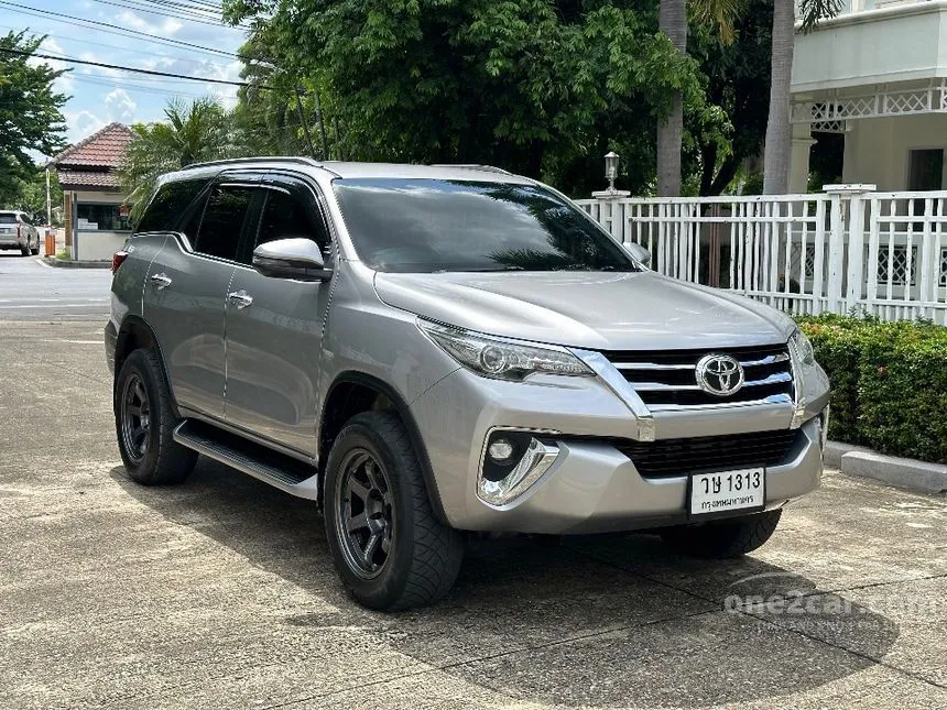 2018 Toyota FORTUNER V SUV