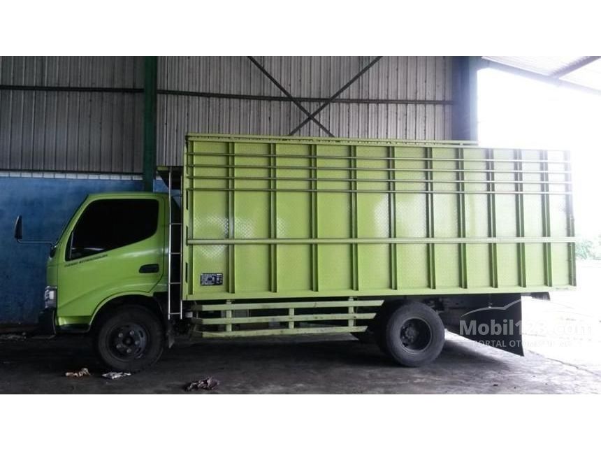 Sulawesi truk Mod Bussid