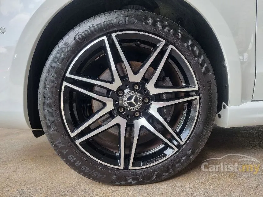 2023 Mercedes-Benz V220 D AMG Line Long MPV