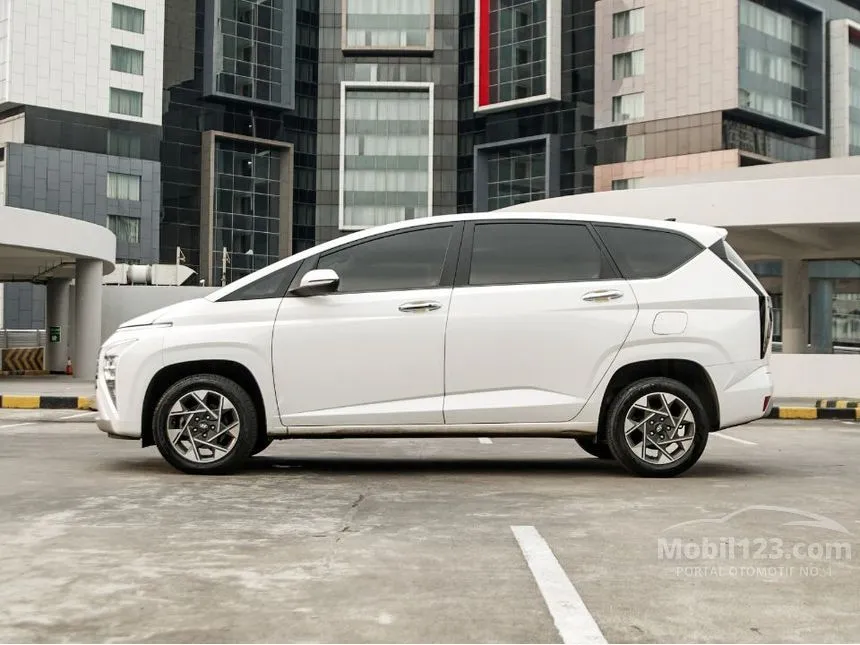 2022 Hyundai Stargazer Prime MPV