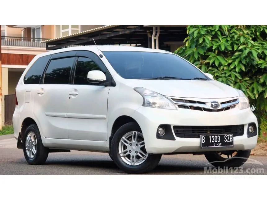 Jual Mobil Daihatsu Xenia 2012 R 1.3 di Banten Automatic MPV Putih Rp 108.000.000