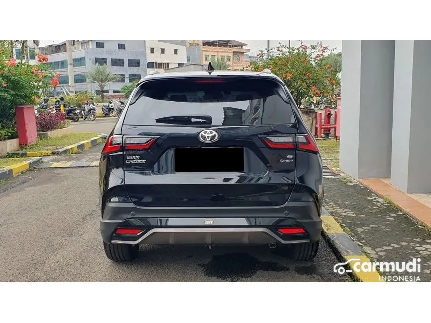 2023 Toyota Yaris Cross S HV with GR Parts Aero Pkg SUV