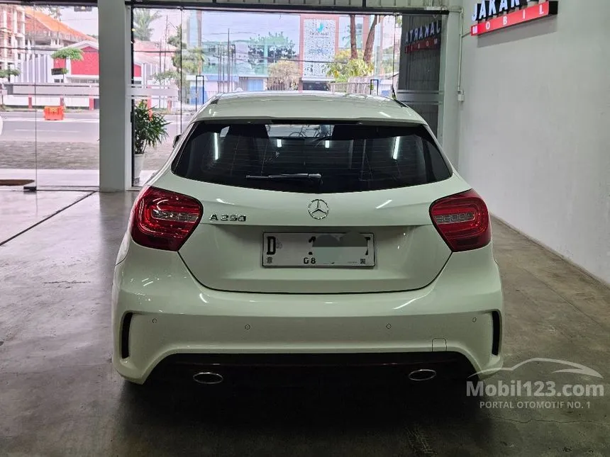 2014 Mercedes-Benz A250 Sport Hatchback