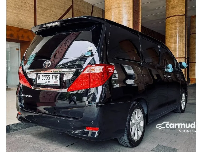2011 Toyota Alphard G MPV