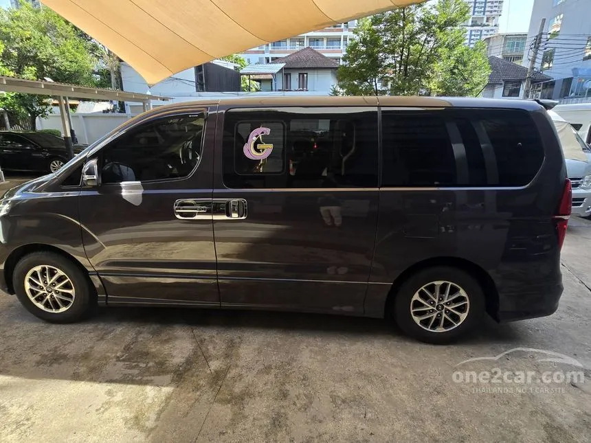 2019 Hyundai H-1 Elite Van