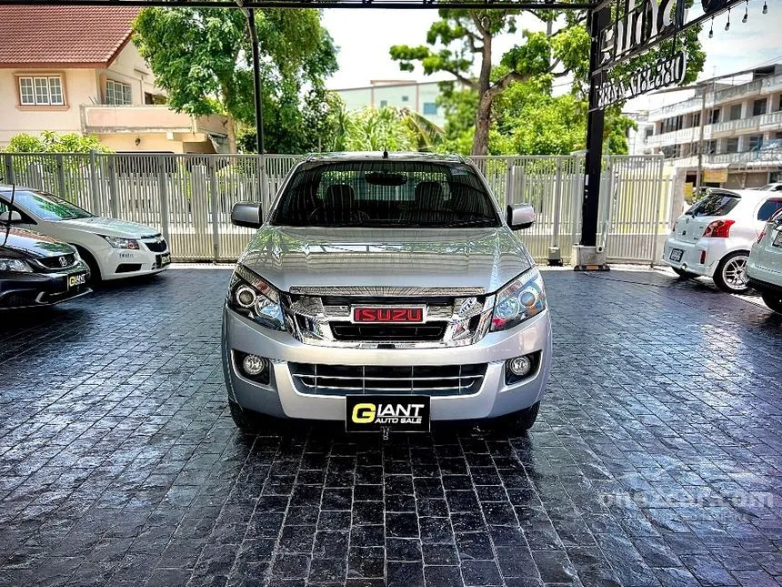 2013 Isuzu D-MAX Z Space Cab Pickup