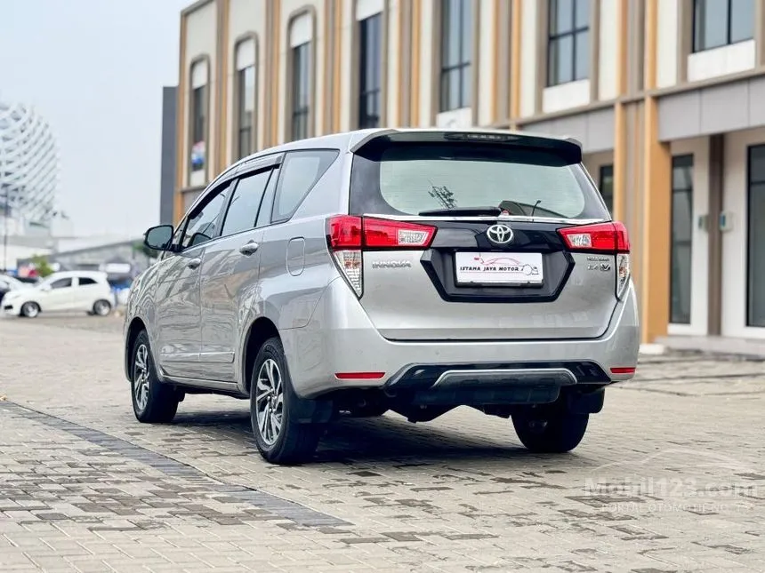 2021 Toyota Kijang Innova V MPV
