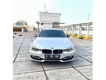2013 BMW 320i 2.0 Sport Sedan