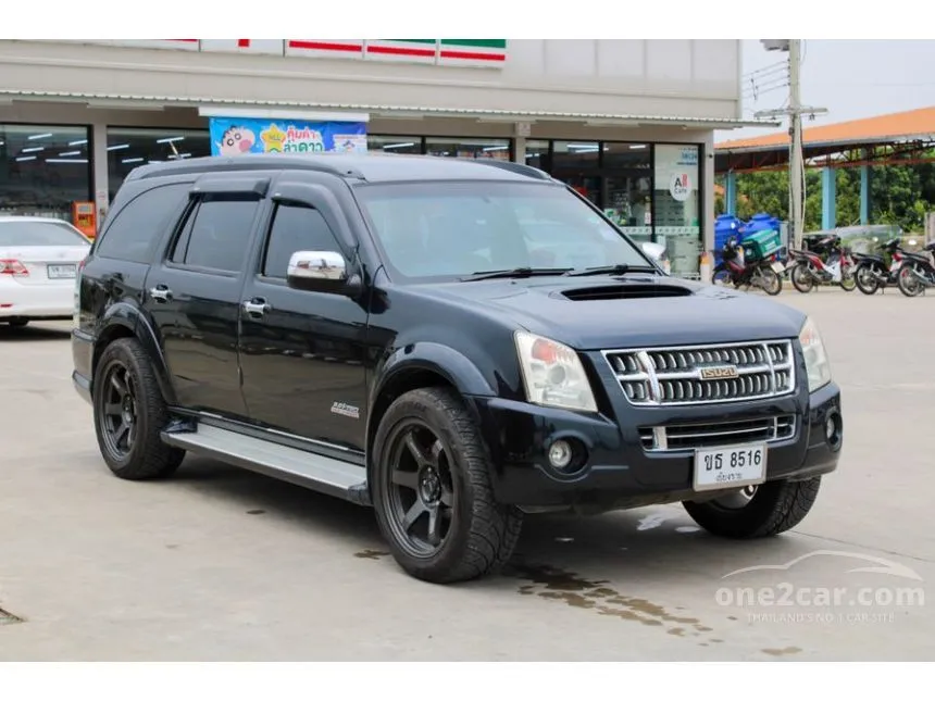 2009 Isuzu MU-7 Primo SUV