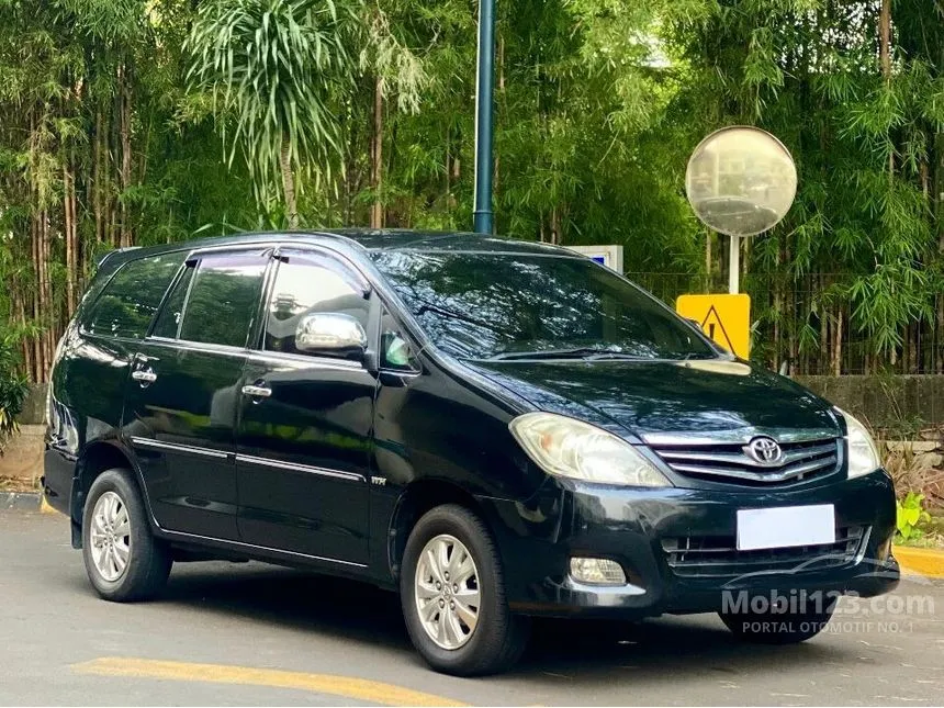 Jual Mobil Toyota Kijang Innova 2011 V 2.0 di DKI Jakarta Automatic MPV Hitam Rp 119.000.000