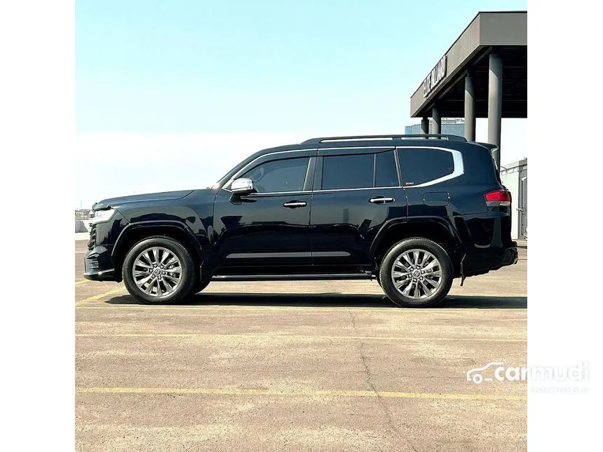 2024 Toyota Land Cruiser VX-R 70th Anniversary SUV