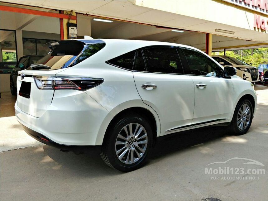 Toyota harrier xu60