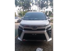 2018 Toyota Voxy 2.0 R80 Wagon