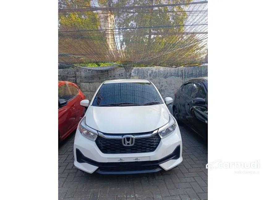 Jual Mobil Honda Brio 2023 E Satya 1.2 di Jawa Timur Manual Hatchback Putih Rp 174.300.000
