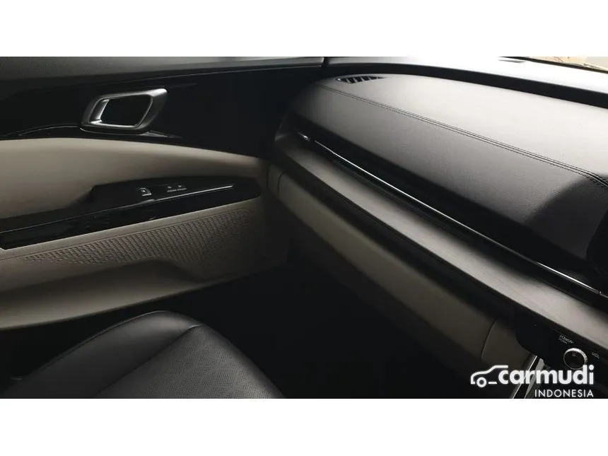 2023 KIA Grand Carnival Premiere MPV