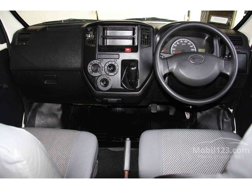 2011 Daihatsu Gran Max Blind Van MPV Minivans