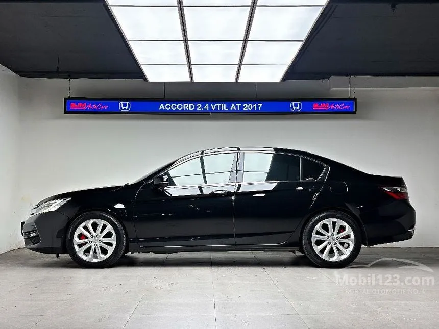 2017 Honda Accord VTi-L Sedan