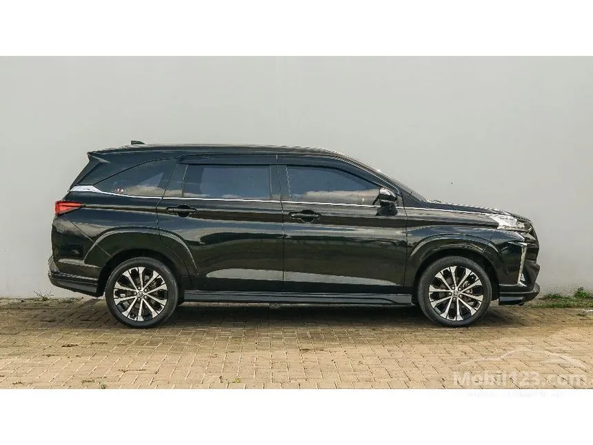 2022 Toyota Veloz Q (Premium Color) MPV