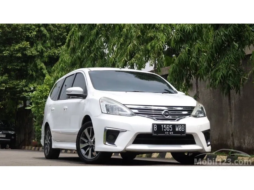 Jual Mobil Nissan Grand Livina 2015 Highway Star Autech 1.5 di DKI Jakarta Automatic MPV Putih Rp 125.000.000
