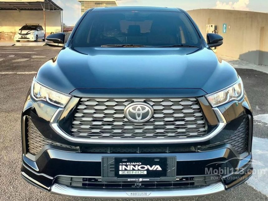 Jual Mobil Toyota Kijang Innova Zenix 2025 V HV Modellista (Premium ...