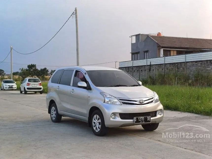 Jual Mobil Toyota Avanza 2014 E 1.3 di Jawa Barat Manual MPV Silver Rp 112.000.000