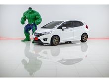 2015 Honda Jazz 1.5 (ปี 14-18) SV i-VTEC Hatchback AT