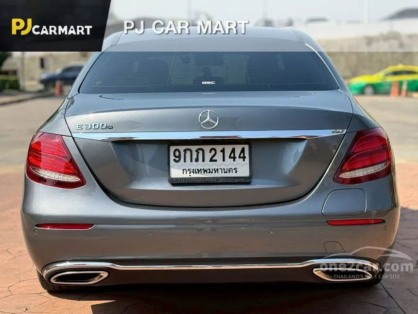 2020 Mercedes-Benz E300 e Avantgarde Sedan