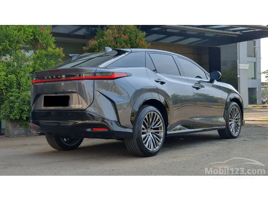 2023 Lexus RZ450e Luxury Wagon