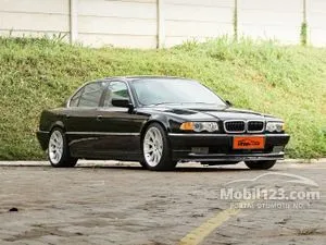 1996 BMW 730iL 3.0 V8 Sedan