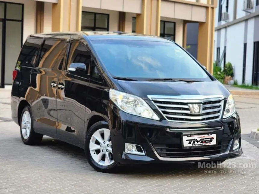 2013 Toyota Alphard G MPV