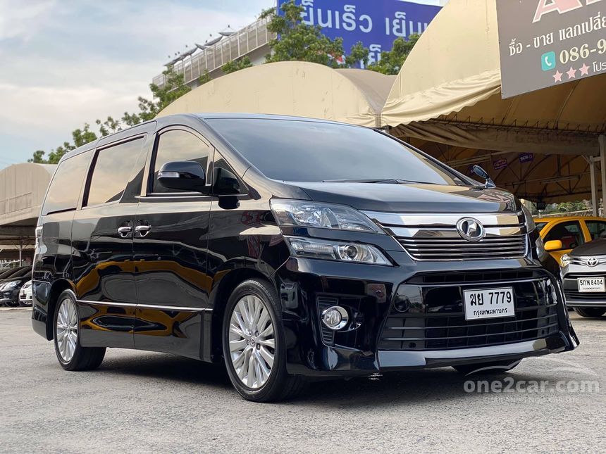Toyota vellfire 2013