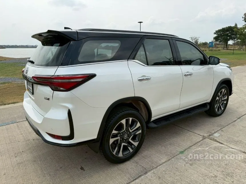 2020 Toyota FORTUNER Legender SUV