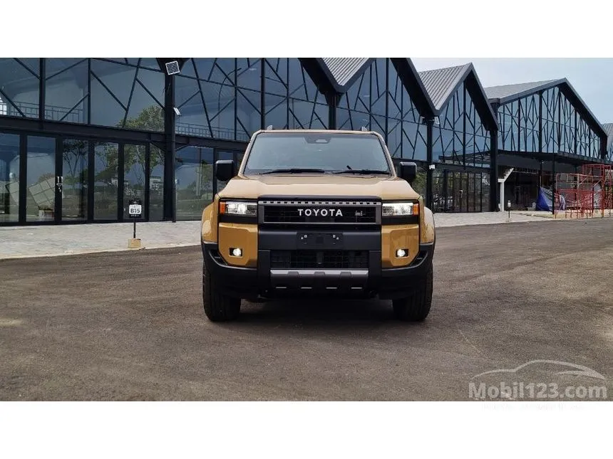 Jual Mobil Toyota Land Cruiser Prado 2024 VX 2.8 di DKI Jakarta Automatic SUV Lainnya Rp 2.400.000.000