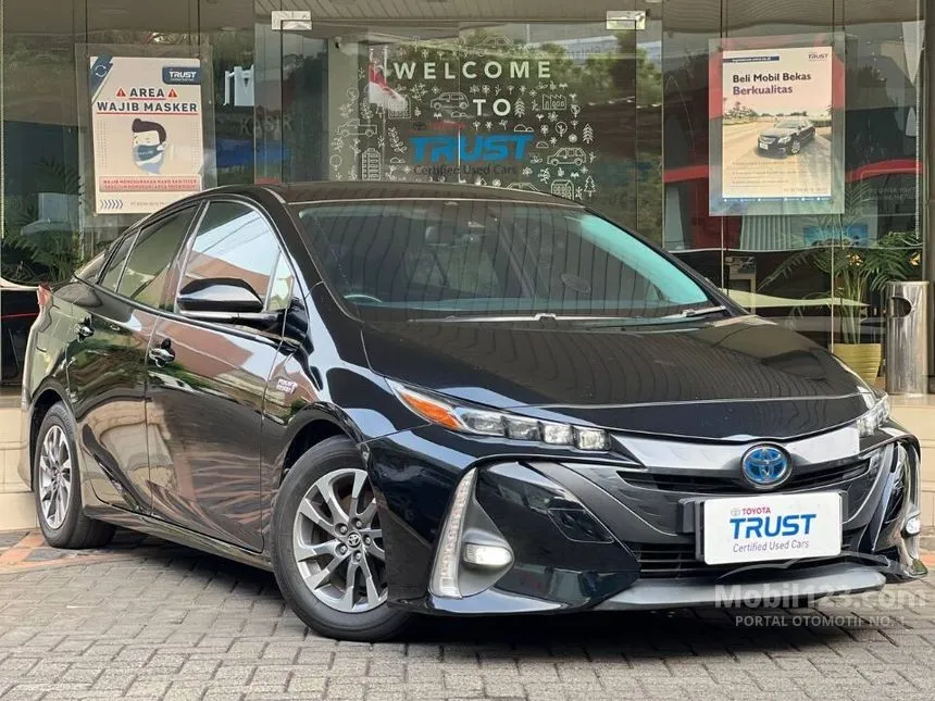 Jual Mobil Toyota Prius 2015 Gen-3 1.8 di DKI Jakarta Automatic ...