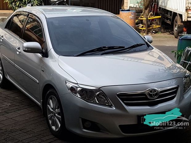 Toyota Corolla Altis  Mobil  Bekas  Baru  dijual  di Bandung  