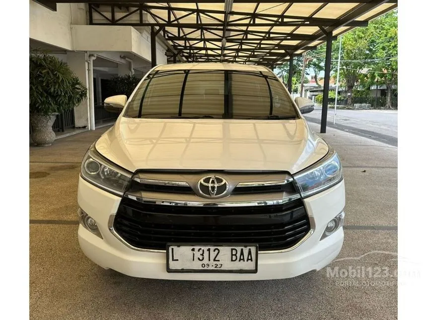 Jual Mobil Toyota Kijang Innova 2017 V 2.4 di Jawa Timur Automatic MPV Putih Rp 349.000.000